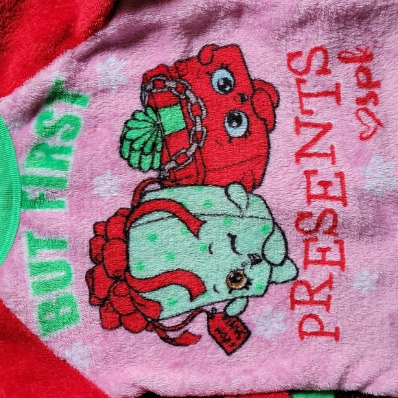 Shopkins pajama set - Picture 3 of 4